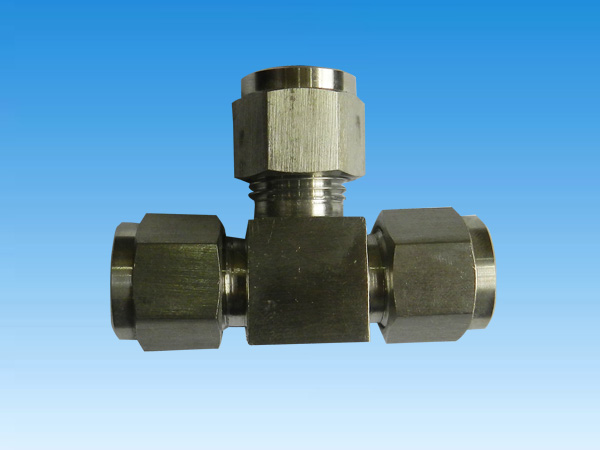 ZJJC-4卡套弯通终端接头